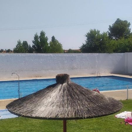 הוילה Villar de Chinchilla La Casa Del Pueblo מראה חיצוני תמונה