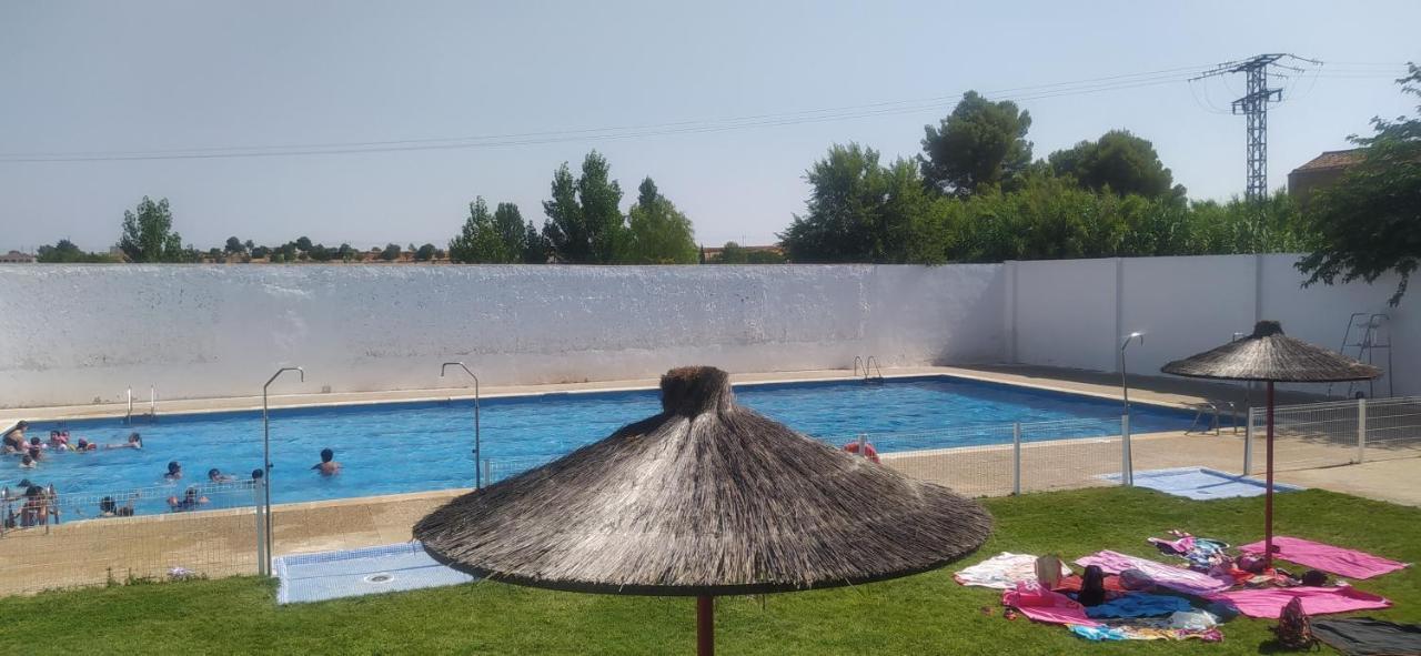 הוילה Villar de Chinchilla La Casa Del Pueblo מראה חיצוני תמונה